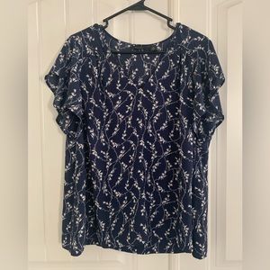 Light weight capped sleeve blouse